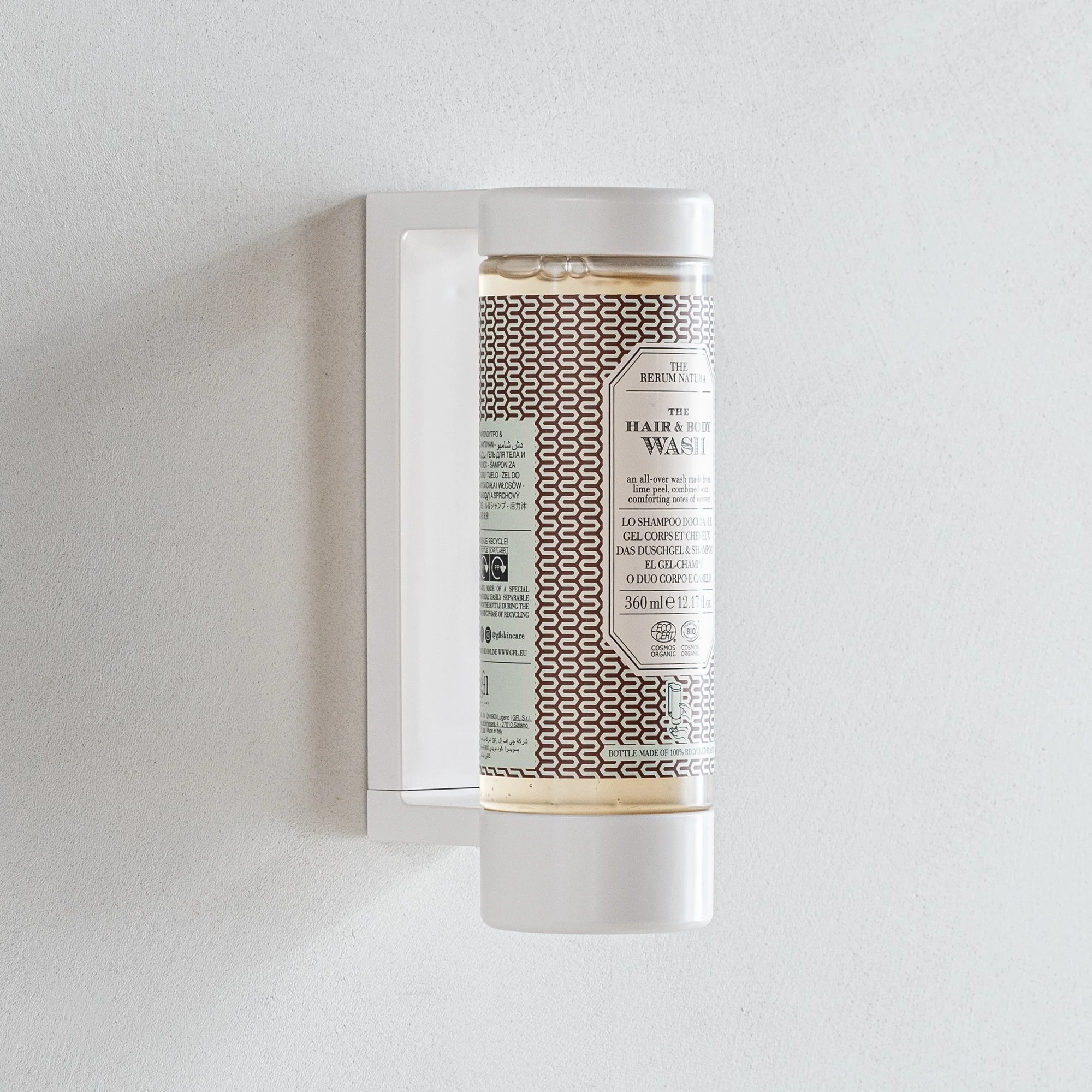 shampoo shower rerum hotel 2