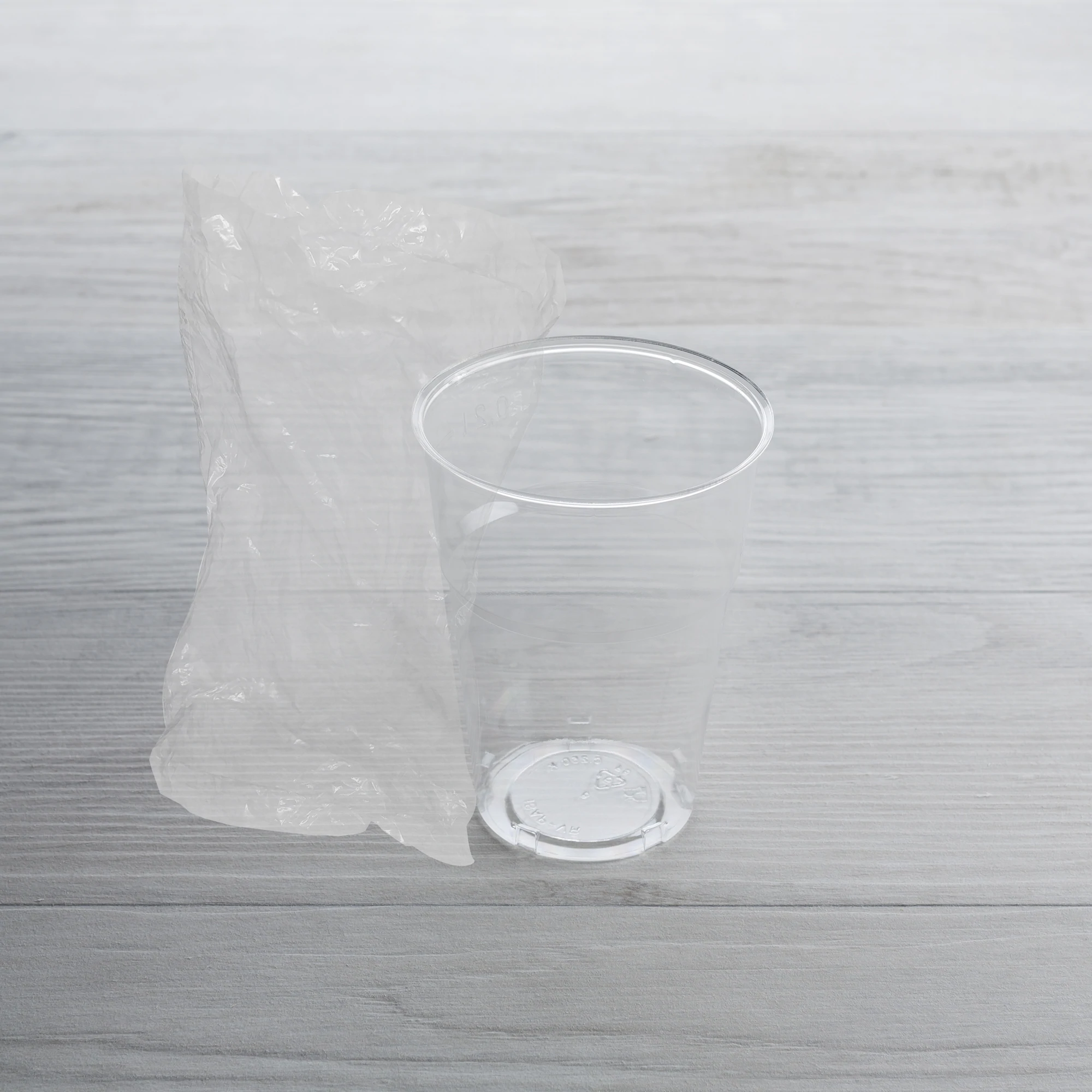 G01B Bicchiere 230cc in plastica flessibile