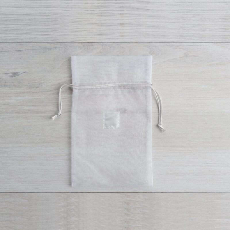 Dimensioni: 145 x 235 mm
