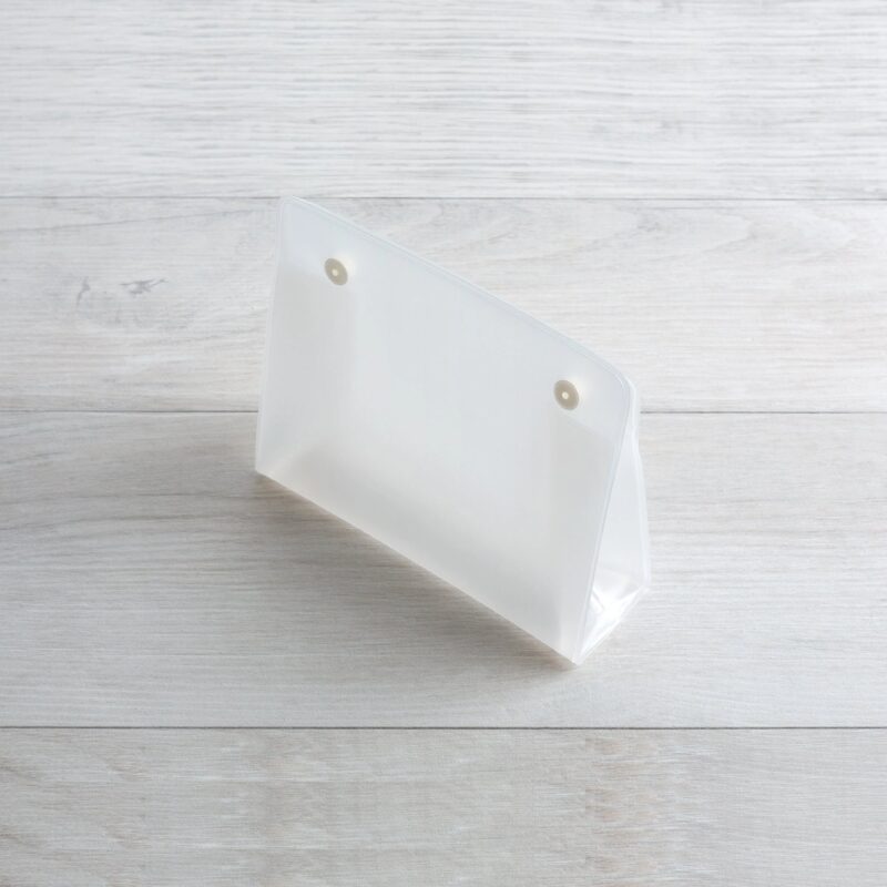 Dimensioni: 146 x 114 x 60 mm