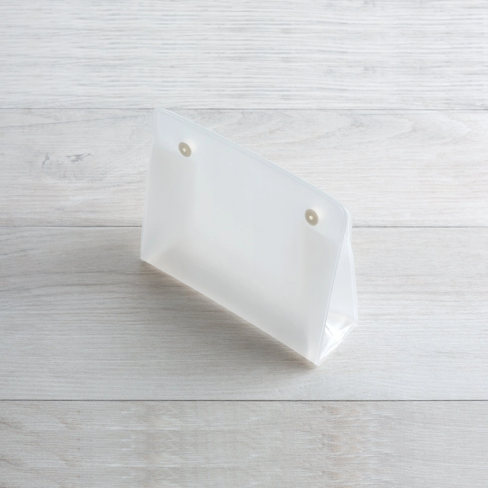K05BULK Dimensioni: 146 x 114 x 60 mm